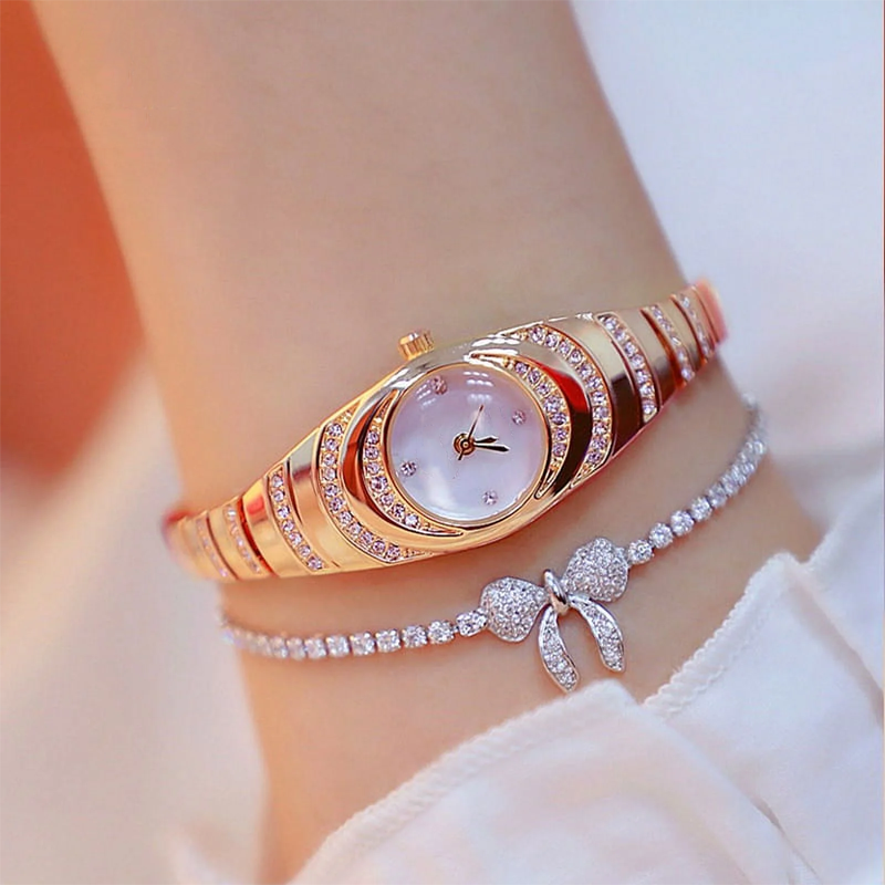 🎁 Ново пристигане с 49% отстъпка💎Дамски часовник с гривна и кристали⌚