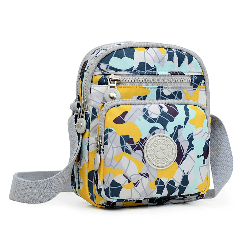 🎁Fashionable Lightweight Bag with Multi-pocket Design💎