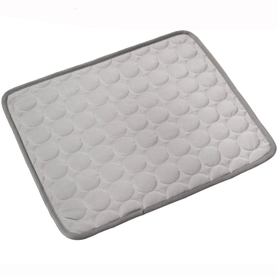 💥As low as £9.9! ❄️Give your furry friend a cool summer!🧊Pet Cooling Ice Silk Mat – Summer Cooling Pet Bed Pad for Dogs and Cats, Breathable Washable Sleeping Cushion for Indoor and Outdoor Use, Lightweight Cooling Crate and Sofa Pet Mat
